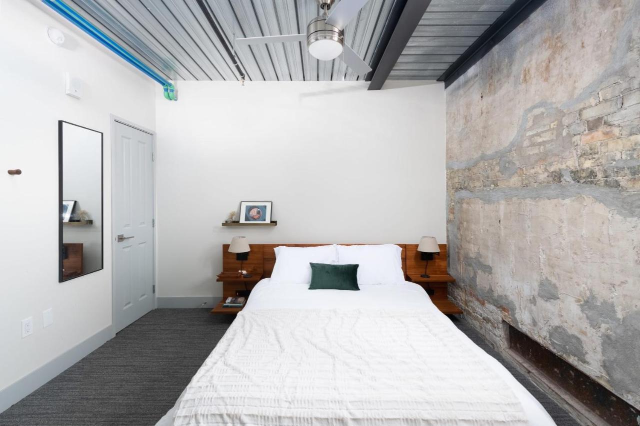 Brewery District 2-Story 2Br Apt Near Fiserv With Rooftop, Gym, And Parking Milwaukee Exterior photo